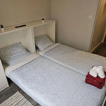Emplacement Au Budget, Ideal Pour Un Sejour De D'un Mois A Et Paris 16 Apartment *